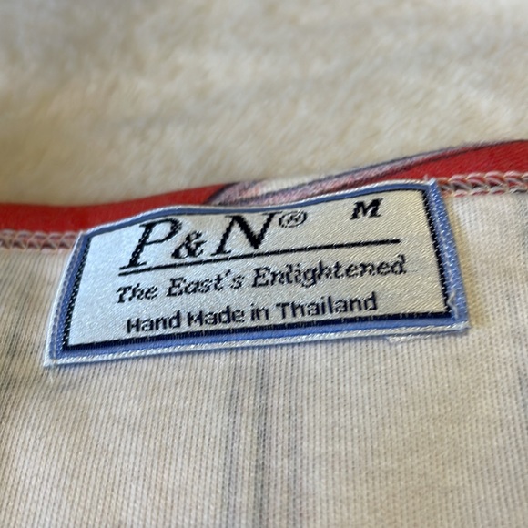 Graphic tee - Picture 3 of 3